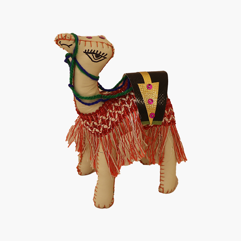 4219 جمل بلاستيك عادة 20 سم