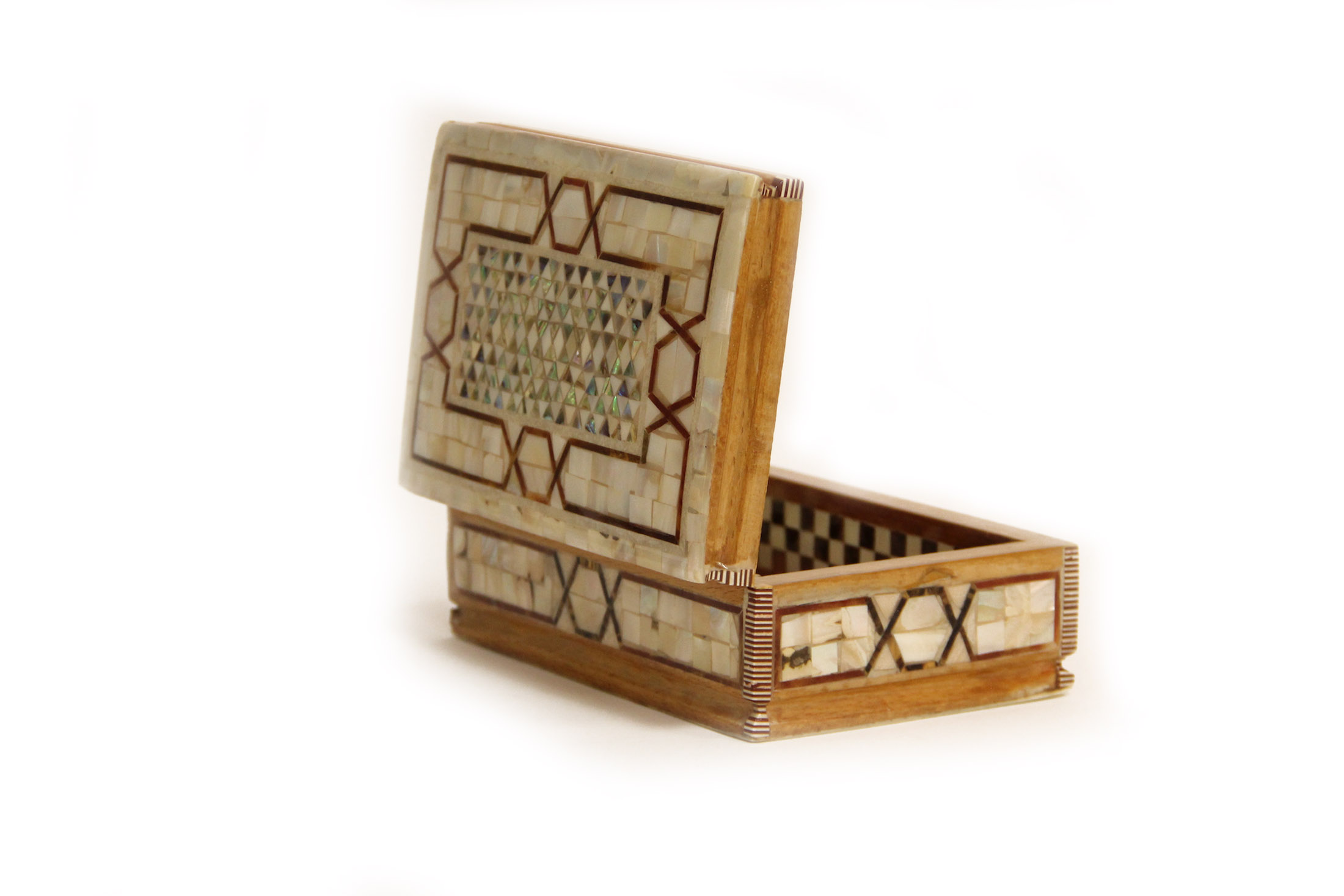 علبه 14 سم جوة و برة صدف أبيض مثلث