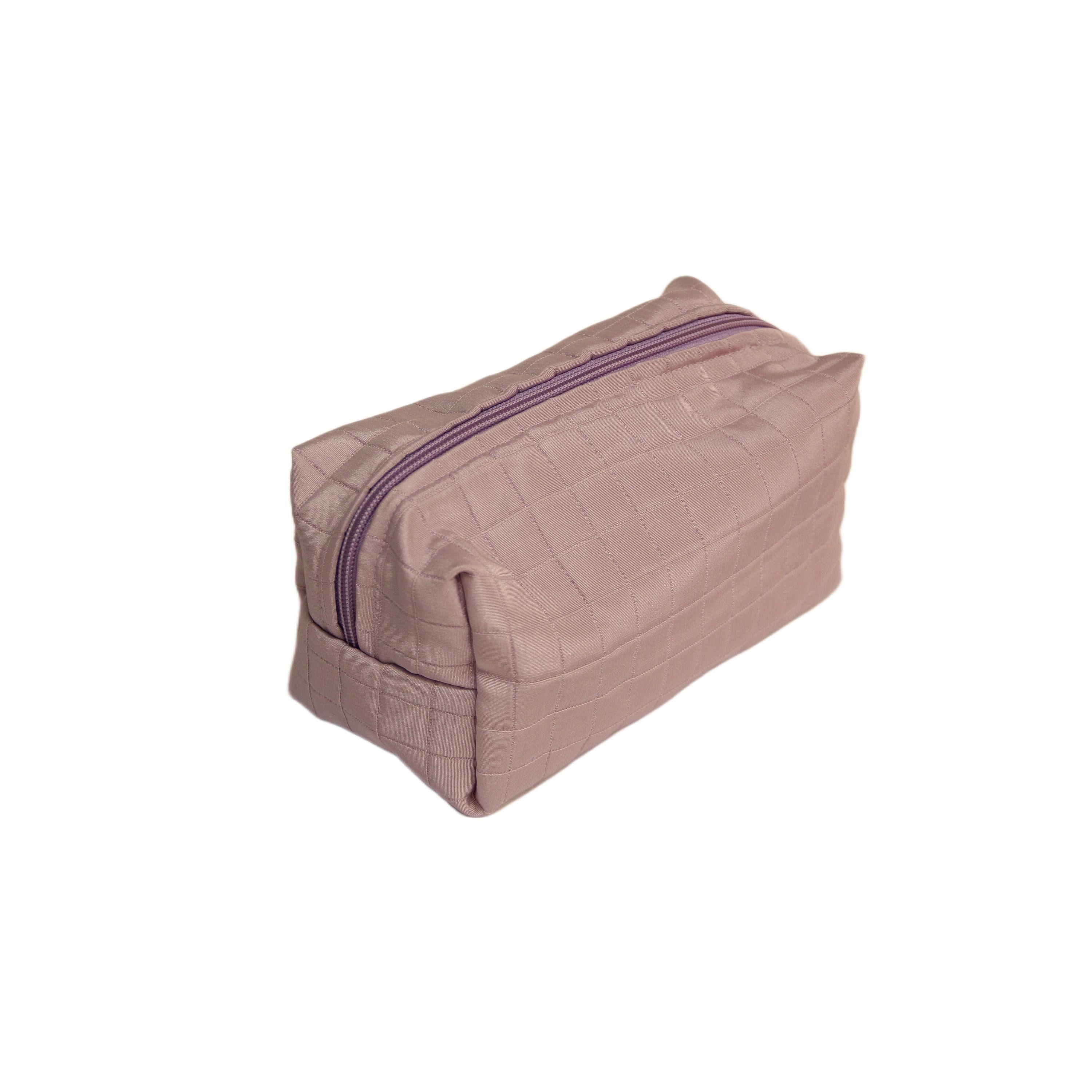 1509M-P حقيبة مكياج مبطنة متوسطة