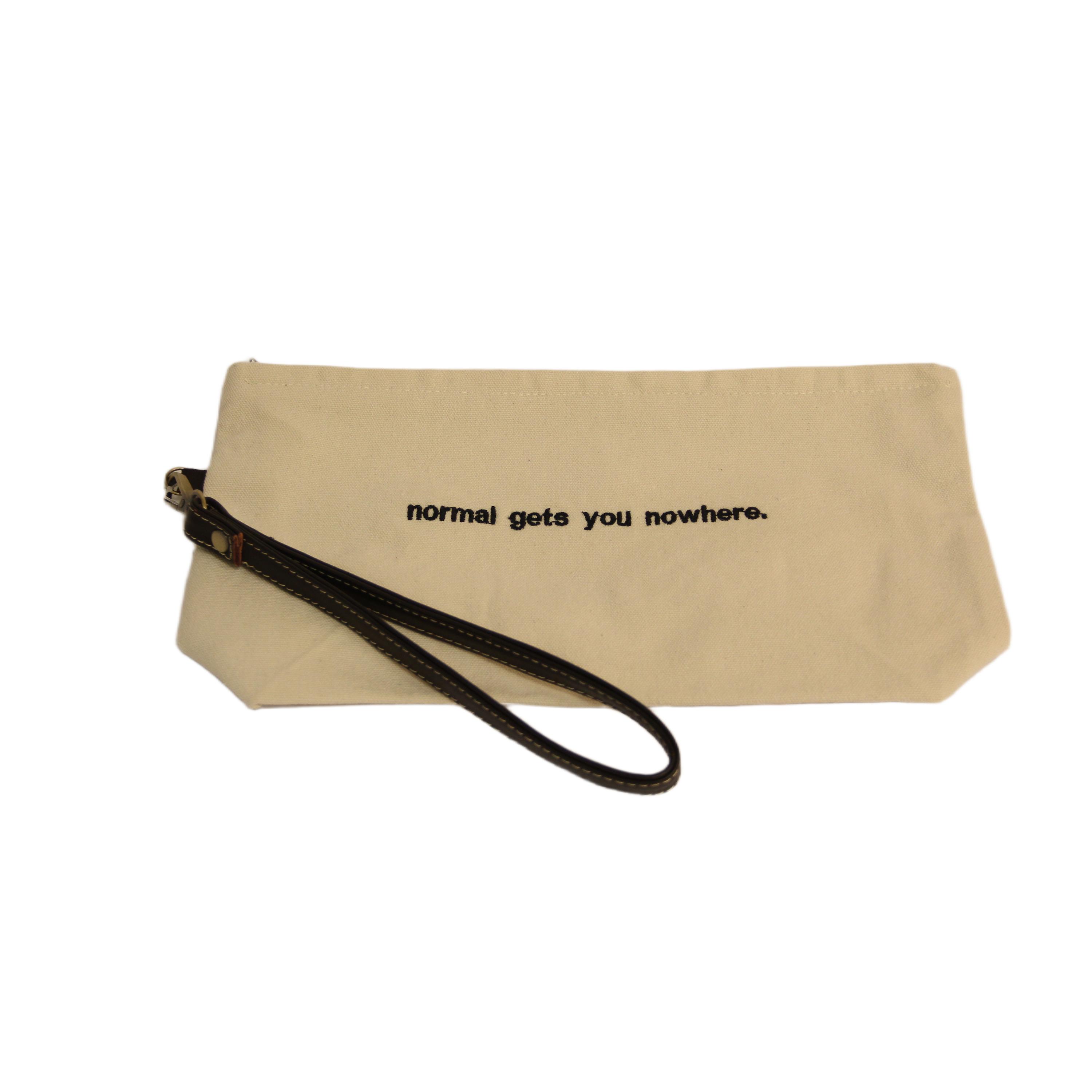 1672 حقيبة عادية لا توصلك إلى أي مكان