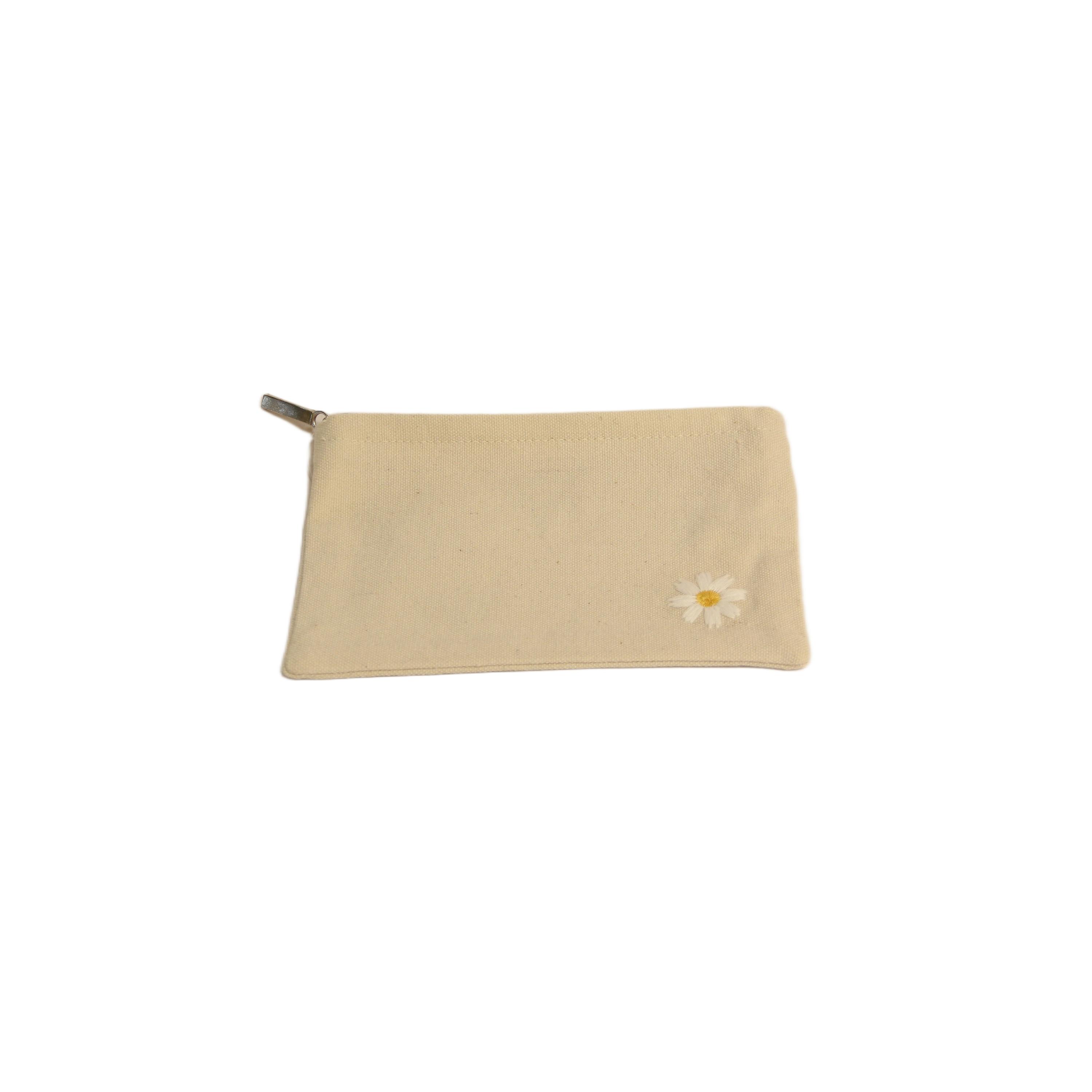 1922s – حقيبة صغيرة معاد تدويرها "ديزي"