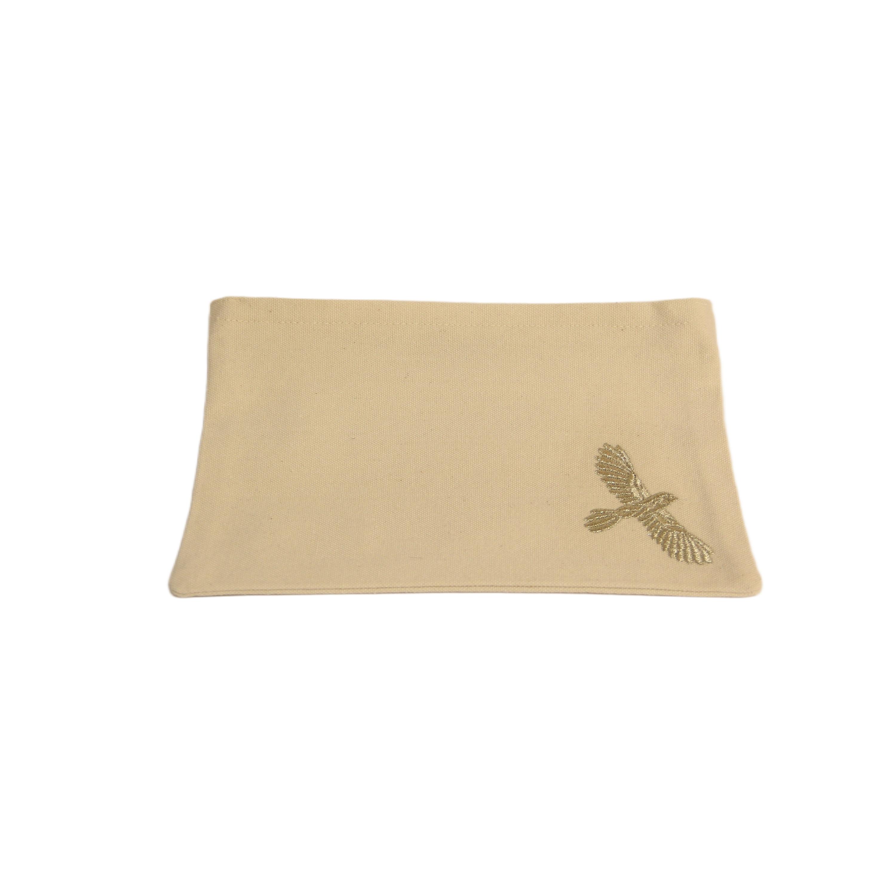 1924l – حقيبة كبيرة معاد تدويرها "النسر"