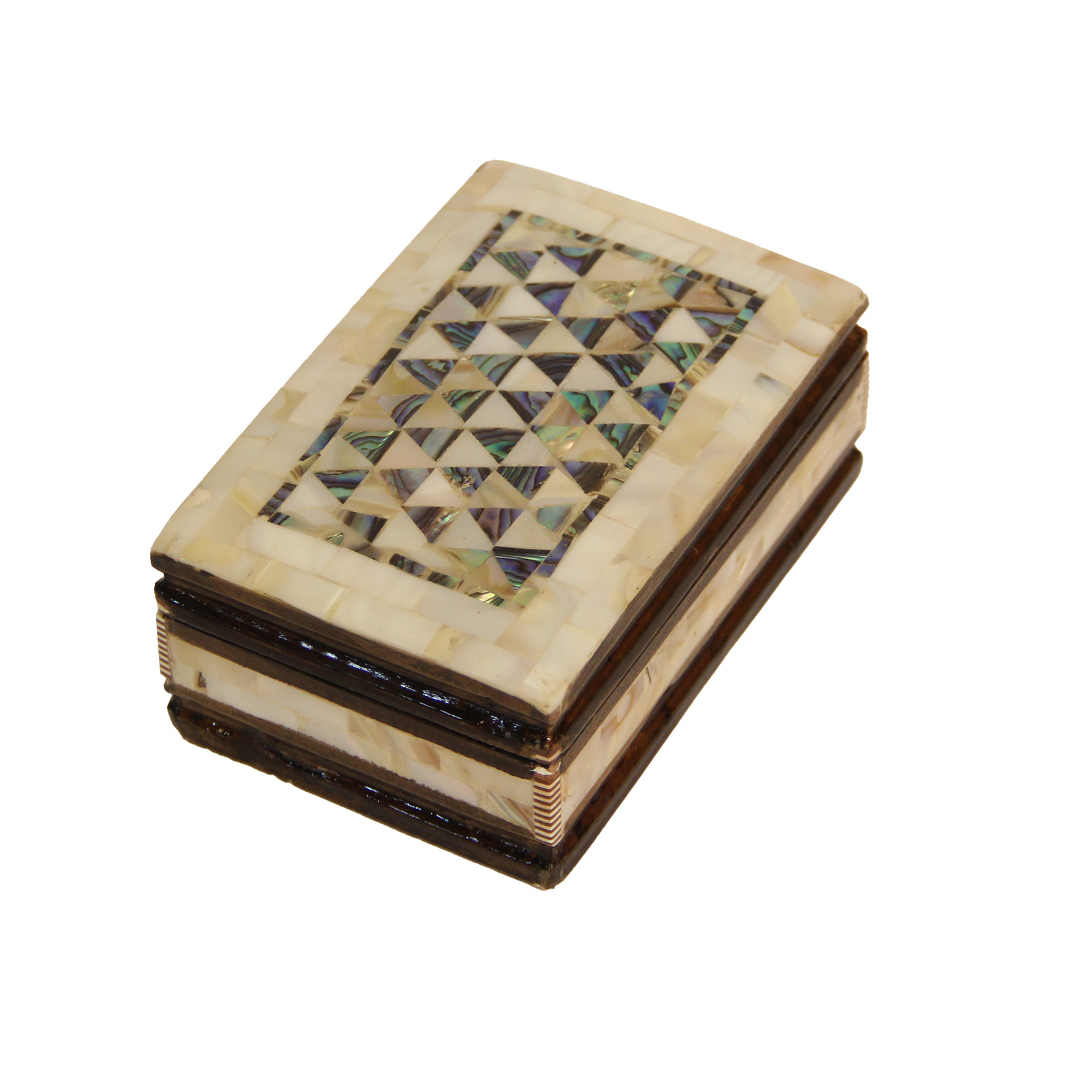 علبة صدف متليت جوة و برة