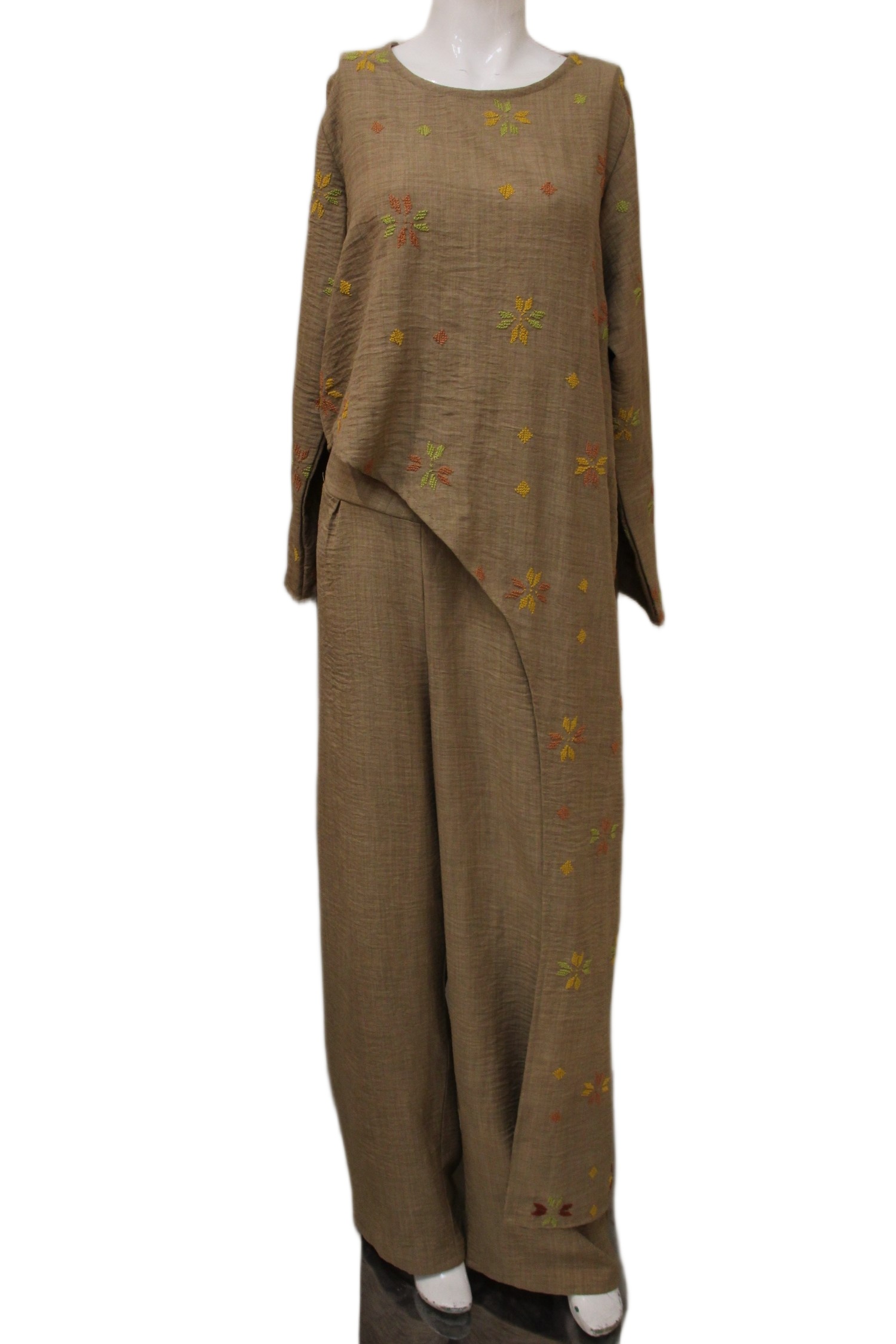 طقم بلوز وبنطلون إيتامين كافيه