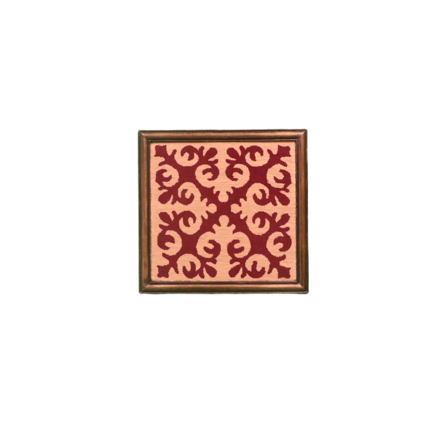 برواز سجاد يدوى ارضية بيج ورسم زخرفى نبيتى 4 وحدات  مقاس 45 × 45 سم