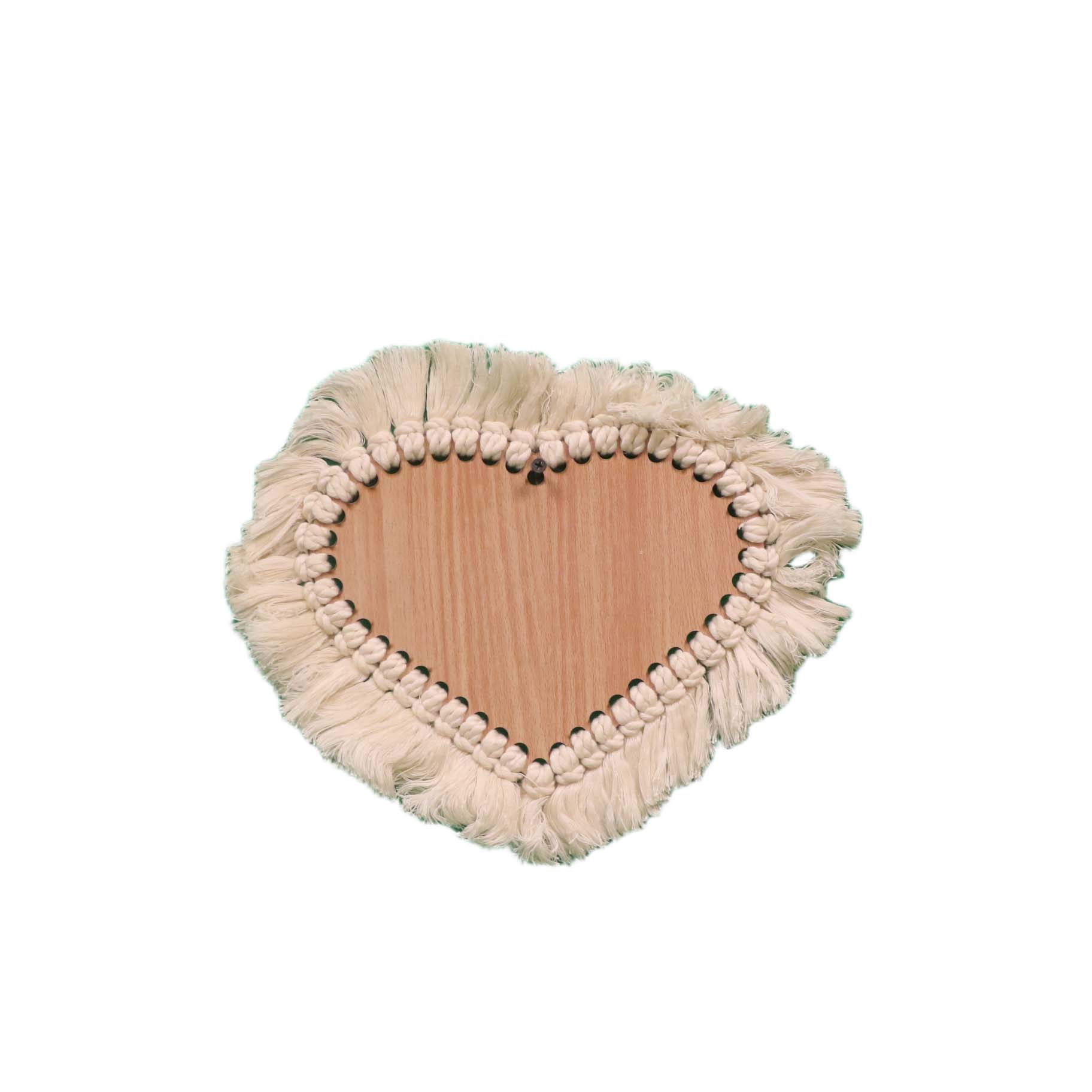 400131 – معلقة قلب خشب مكرامية – 25×25 سم – أوف وايت